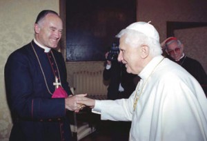 Mgr Fellay et l'abbé Ratzinger