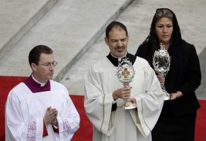 canonization-mass-vatican-d'eux