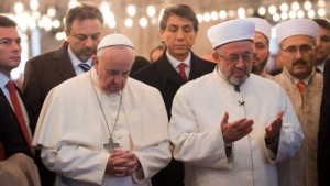Bergoglio-François à la Mosquée Bleue d'Istanbul